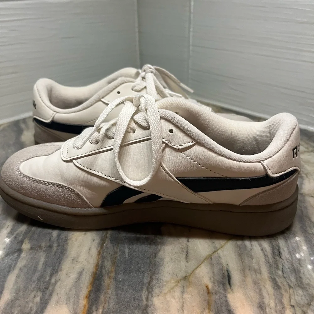 Reebok Galaxy 7 White And Black Low Top Sneakers 2K Kids FFC0092429